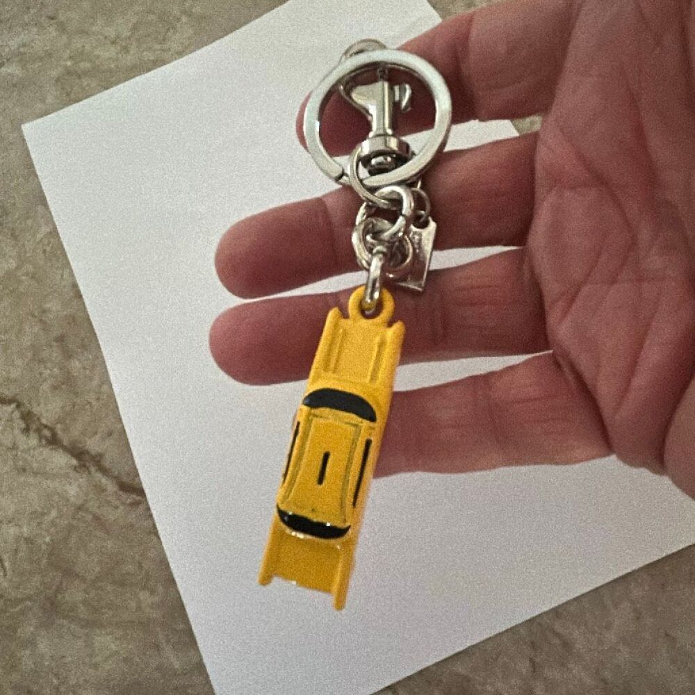 Yellow Taxi Keychain - Picture 3 of 5